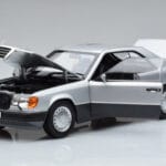 Mercedes 300 CE-24 C124 Kupé Stříbrná Norev 1:18