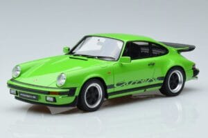 Porsche 911 3.2 Carrera Kupé Limetkově Zelený GT Spirit 1:18 GT740 Pryskyřice