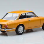 Alfa Romeo 1750 GTV Žlutý Norev 1:18 - image 3 of 7
