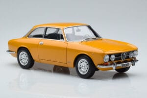 Alfa Romeo 1750 GTV Žlutý Norev 1:18 187910 Kov – obrázek 5 z 7