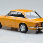 Alfa Romeo 1750 GTV Žlutý Norev 1:18 - image 6 of 7