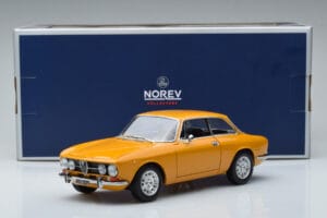 Alfa Romeo 1750 GTV Žlutý Norev 1:18 187910 Kov – obrázek 7 z 7