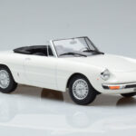 Alfa Romeo 2000 Spider Bílý Norev 1:18 - image 5 of 7