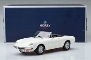 Alfa Romeo 2000 Spider Bílý Norev 1:18 187882 Kov – obrázek 7 z 7