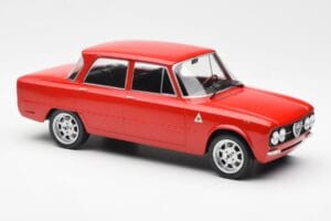Alfa Romeo Giulia Nuova Super Červený Custom Wheels MCG 1:18 MCG18333 Kov – obrázek 4 z 6