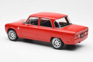 Alfa Romeo Giulia Nuova Super Červený Custom Wheels MCG 1:18 MCG18333 Kov – obrázek 5 z 6