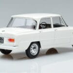 Alfa Romeo Giulia Ti Super Norev 1:18 187970 Kov - image 2 of 6