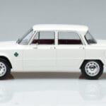 Alfa Romeo Giulia Ti Super Norev 1:18 187970 Kov - image 3 of 6