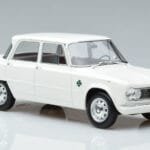 Alfa Romeo Giulia Ti Super Norev 1:18 187970 Kov - image 4 of 6