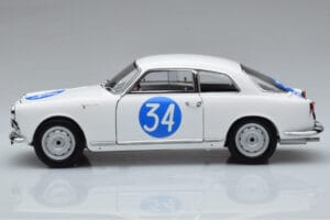 Alfa Romeo Giulietta SV #34 Targa Florio 1960 Kyosho 1:18 08957C Kov – obrázek 4 z 9