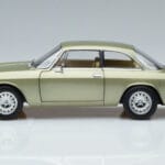 Alfa Romeo GTV 2000 Zelený Limitovaná Edice Norev 1:18 187913 Kov - image 4 of 7