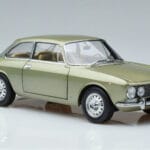 Alfa Romeo GTV 2000 Zelený Limitovaná Edice Norev 1:18 187913 Kov - image 5 of 7