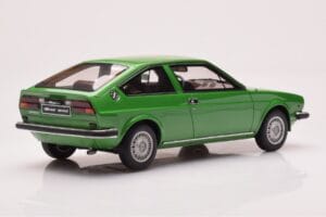 Alfa Romeo Alfasud Sprint Zelený Otto 1:18 OT1043 Pryskyřice – obrázek 2 z 6