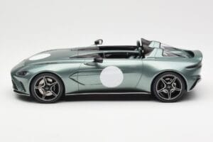 Aston Martin V12 Speedster Zelený Metallic GT Spirit 1:18 GT906 Pryskyřice – obrázek 3 z 6