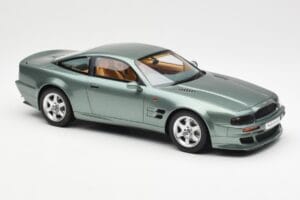 Aston Martin V8 Vantage Zelený GT Spirit 1:18 GT345 Pryskyřice – obrázek 4 z 6