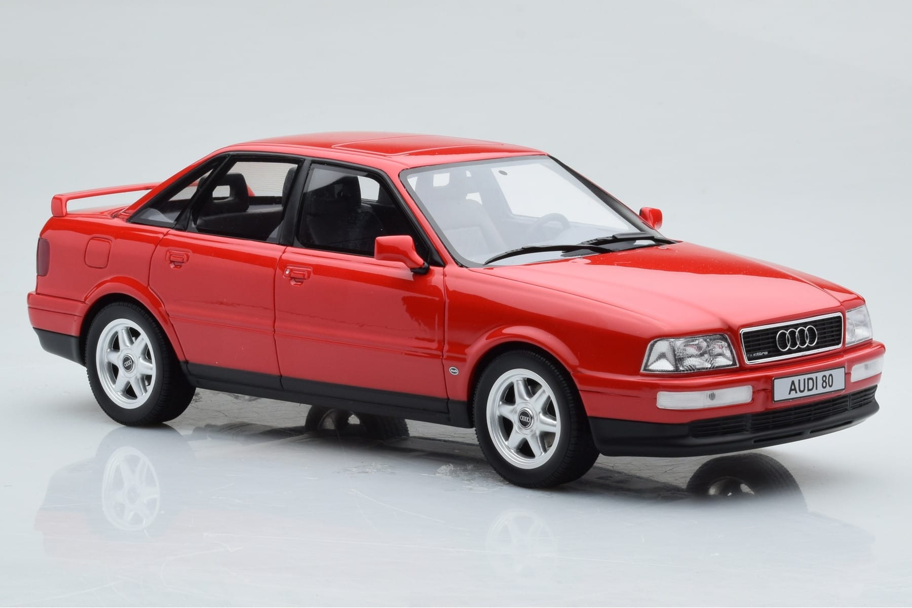 Audi 80 B4 Quattro Competition Laser Červený Otto 1:18 OT355 Pryskyřice – obrázek 4 z 6