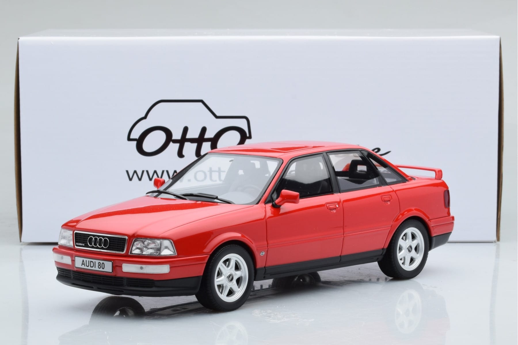 Audi 80 B4 Quattro Competition Laser Červený Otto 1:18 OT355 Pryskyřice – obrázek 6 z 6