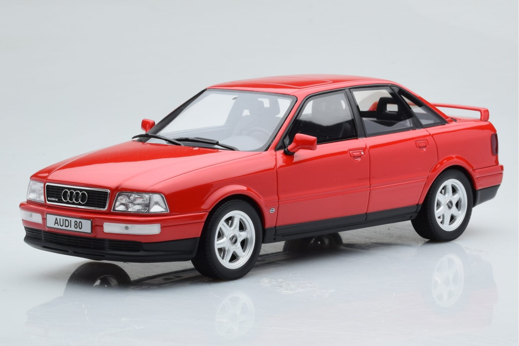Audi 80 B4 Quattro Competition Laser Červený Otto 1:18 OT355 Pryskyřice