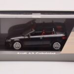 Audi A3 8P Kabriolet Černý Minichamps 1:43 - image 4 of 4