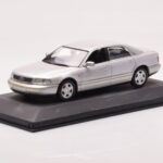 Audi A8 D2 Stříbrný Zelený Pruh Minichamps 1:43 - image 2 of 4