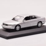 Audi A8 D2 Stříbrný Minichamps 1:43 433013006 - image 2 of 4