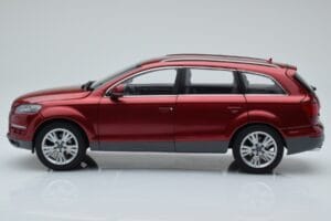 Audi Q7 4L Granátový Červený Kyosho 1:18 09222R Kov – obrázek 4 z 8
