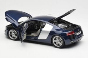 Audi R8 4.2 FSI V8 Modrý Kyosho 1:18 09213BL Kov – obrázek 5 z 8