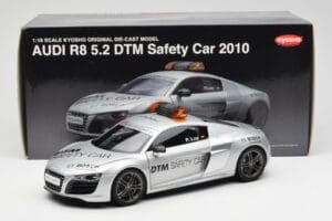 Audi R8 5.2 DTM Safety Car 2010 Kyosho 1:18 09216DTM Kov – obrázek 8 z 8