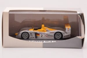 Audi R8 Infineon #2 Winner ALMS Petit Le Mans 2002 Minichamps 1:43 400021382 Kov – obrázek 4 z 4