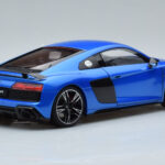Audi R8 Performance Modrý Kengfai 1:18 - image 3 of 10