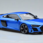 Audi R8 Performance Modrý Kengfai 1:18 - image 6 of 10