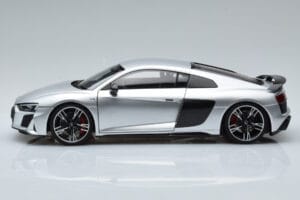 Audi R8 Performance Stříbrný Kengfai 1:18 VAKF-0354 Kov – obrázek 5 z 10