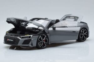 Audi R8 Spyder Performance Nardo Šedý Kengfai 1:18 VAKF-0352 Kov – obrázek 2 z 11