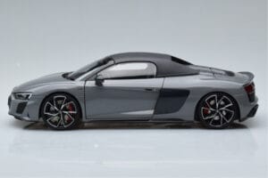 Audi R8 Spyder Performance Nardo Šedý Kengfai 1:18 VAKF-0352 Kov – obrázek 5 z 11