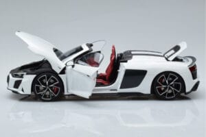 Audi R8 Spyder Performance Bílý Kengfai 1:18 VAKF-0351 Kov – obrázek 5 z 11