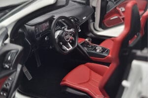 Audi R8 Spyder Performance Bílý Kengfai 1:18 VAKF-0351 Kov – obrázek 9 z 11