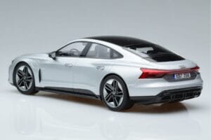 Audi RS e-tron GT Stříbrný Norev 1:18 188381 Kov – obrázek 5 z 6