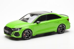 Audi RS3 8Y Sedan Zelený MCG 1:18 MCG18449