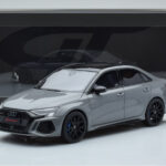 Audi RS3 8Y Sedan Performance Edition Šedý GT Spirit 1:18 - image 6 of 6
