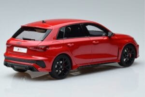 Audi RS3 8Y Sportback Červený GT Spirit 1:18 GT378 Pryskyřice – obrázek 2 z 6