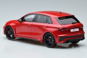 Audi RS3 8Y Sportback Červený GT Spirit 1:18 GT378 Pryskyřice – obrázek 5 z 6