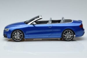 Audi RS5 B8 Kabriolet Modrý GT Spirit 1:18 ZM053 Pryskyřice – obrázek 3 z 6