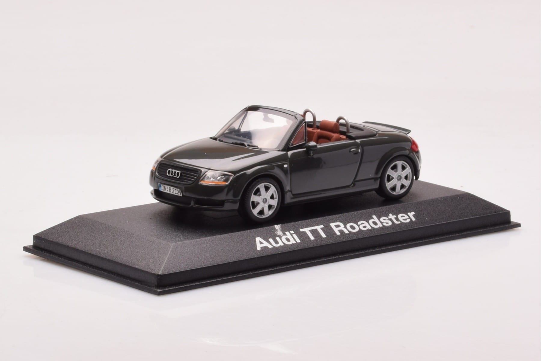 Audi TT 8N Roadster Šedý Minichamps 1:43 430017235 Kov – obrázek 2 z 4