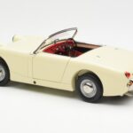 Austin-Healey Sprite Mk I Open Old English Bílý Kyosho 1:18 08953EW - image 7 of 8