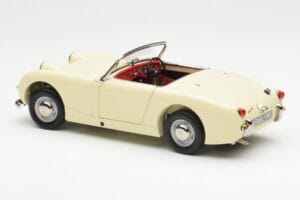 Austin-Healey Sprite Mk I Open Old English Bílý Kyosho 1:18 08953EW Kov – obrázek 7 z 8