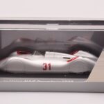 Auto Union Stromlinie #31 AVUS 1937 Stříbrný Minichamps 1:43 - image 4 of 4