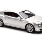 Bentley Continental GT Stříbrný Minichamps 1:18 - image 6 of 8