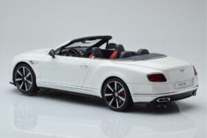 Bentley Continental GTC V8 S Bílý GT Spirit 1:18 ZM046 Pryskyřice – obrázek 5 z 6
