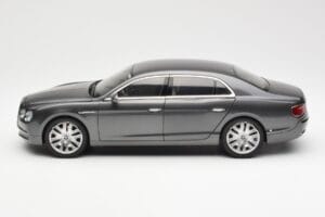 Bentley Flying Spur W12 Granite Šedý Kyosho 1:18 08891GN Kov – obrázek 4 z 8