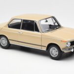 BMW 2002 Ti E10 Sahara Béžový Kyosho 1:18 08541BG - image 6 of 8